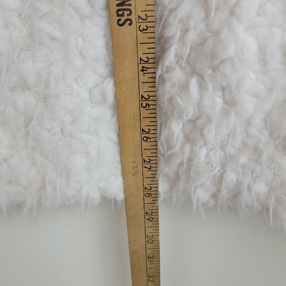 Ambiance Outerwear shaggy faux fur lined long ivory vest cozy boho mobwife NWT M - Picture 5 of 12